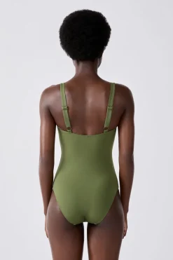 Bañador moldeador de escote cuadrado