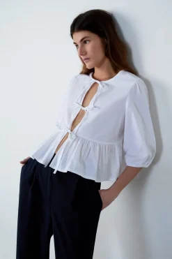 Blusa mangas 3/4 con lazos