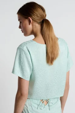 Blusa satinada de manga corta estampada con lazos