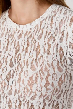 Body de encaje transparente