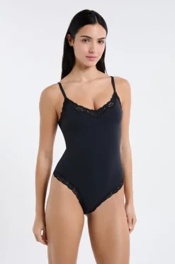 Body de microfibra y encaje