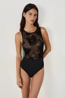 Body sin mangas con motivos