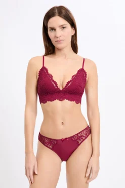 Braga brasileña de microfibra y encaje