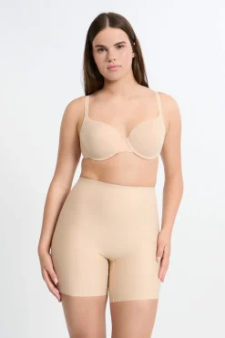 Braga especial con escote pronunciado y gran sujeción