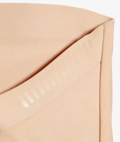 Braga especial con escote pronunciado y gran sujeción