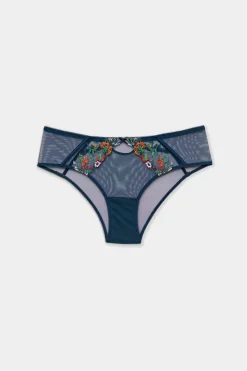 Braguita brasileña de tul bordado