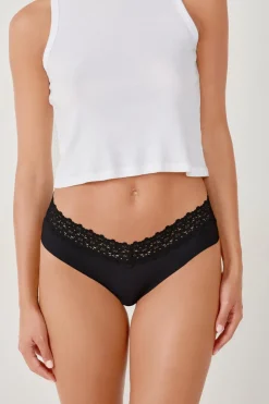 Braguita brasileña en V de microfibra y encaje