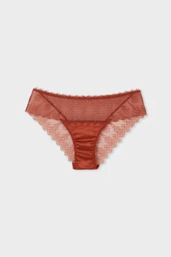 Braguita con encaje