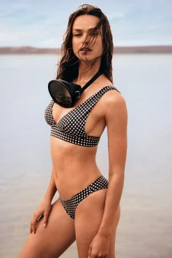 Braguita de bikini a cuadros