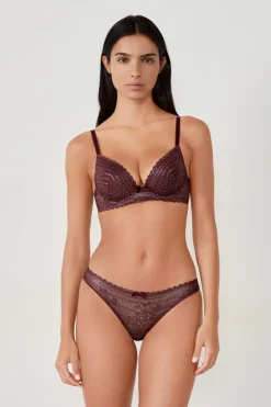 Braguita de encaje con efecto brillante