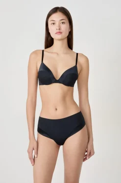 Braguita de microfibra satinada