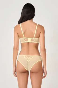 Braguita hipster con detalles bordados