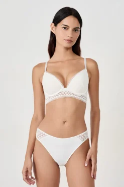 braguitas con detalle de encaje