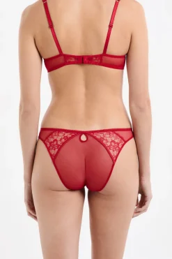 Braguitas de tul y satén