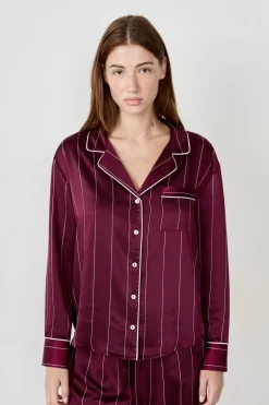 Camisa de pijama a rayas de satén
