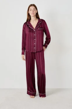 Camisa de pijama a rayas de satén