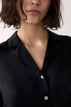 Camisa de pijama de seda de manga corta