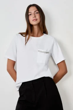 Camiseta con bolsillo delantero