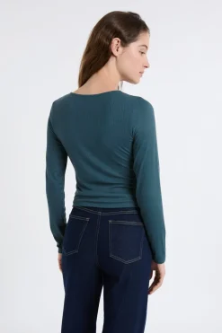 Camiseta con efecto drapeado acanalado