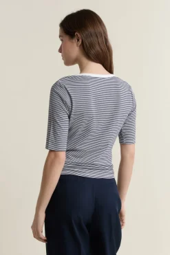 Camiseta de cuello redondo a rayas