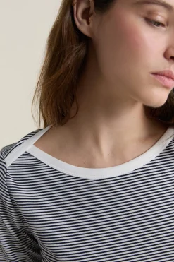 Camiseta de cuello redondo a rayas