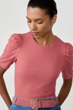 Camiseta de manga corta con hombros abullonados