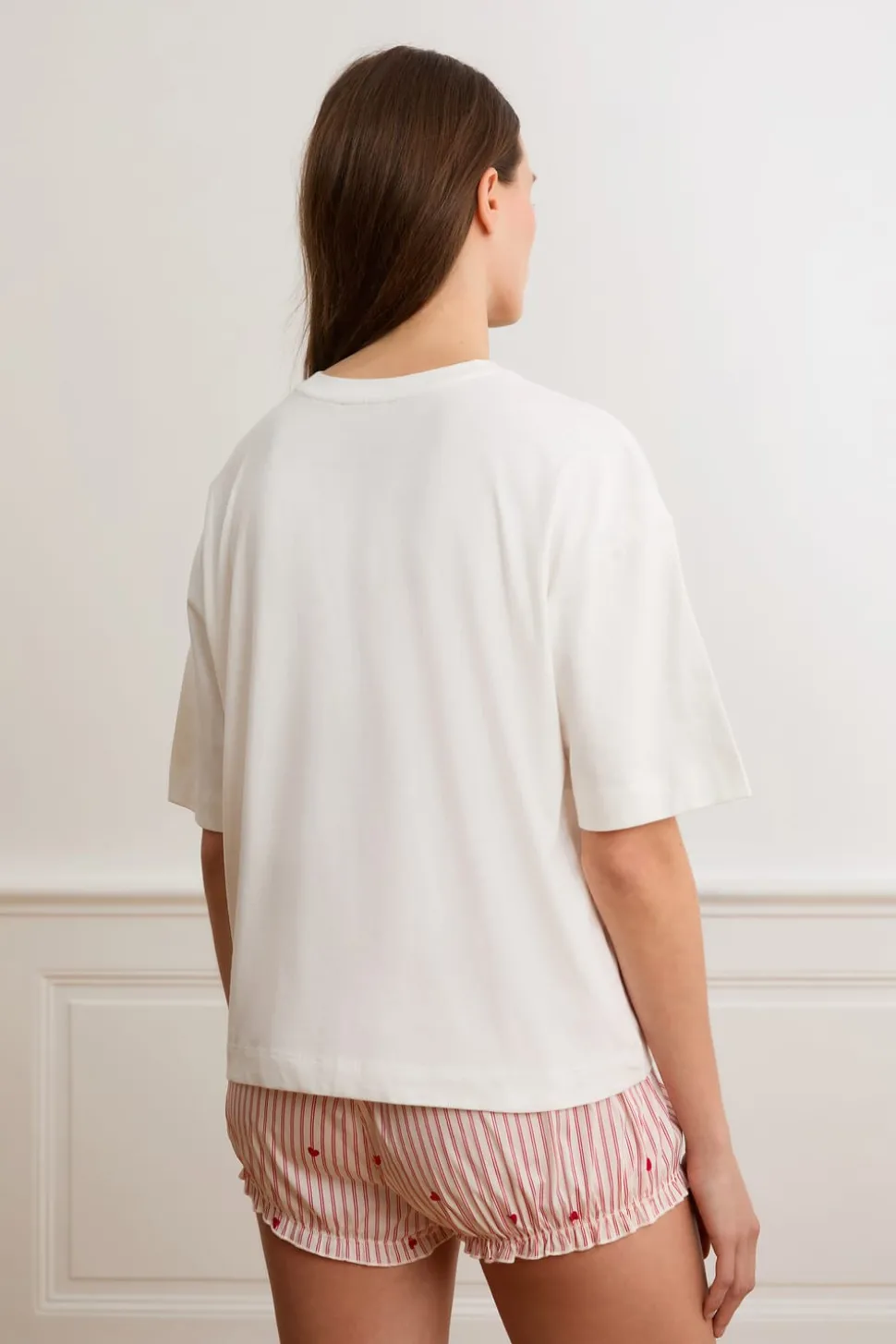 Camiseta de manga corta con la inscripción «love is all» de algodón