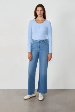 Camiseta de manga larga con botones