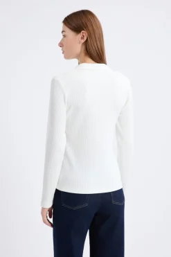 Camiseta de manga larga con cuello en V