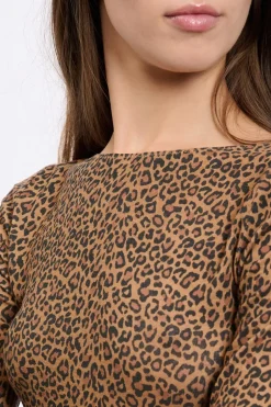 Camiseta de manga larga con cuello barco en tejido térmico