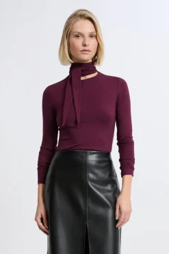 Camiseta de manga larga con cuello con lazada de algodón