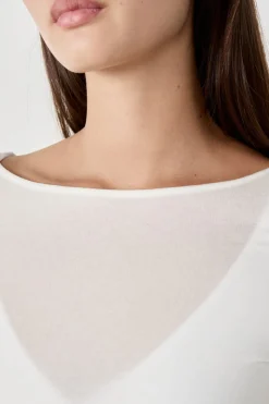 Camiseta escote barco