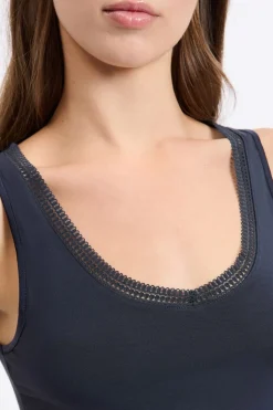 Camiseta interior de tejido térmico