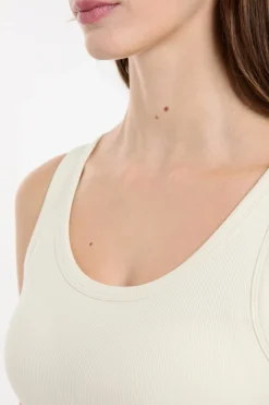 Camiseta sin mangas con sujetador integrado