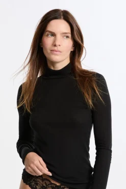 Camiseta térmica de cuello alto con lana