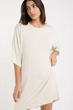 Camisón con cuello redondo