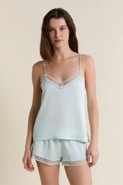 Caraco satiné avec détails brodés