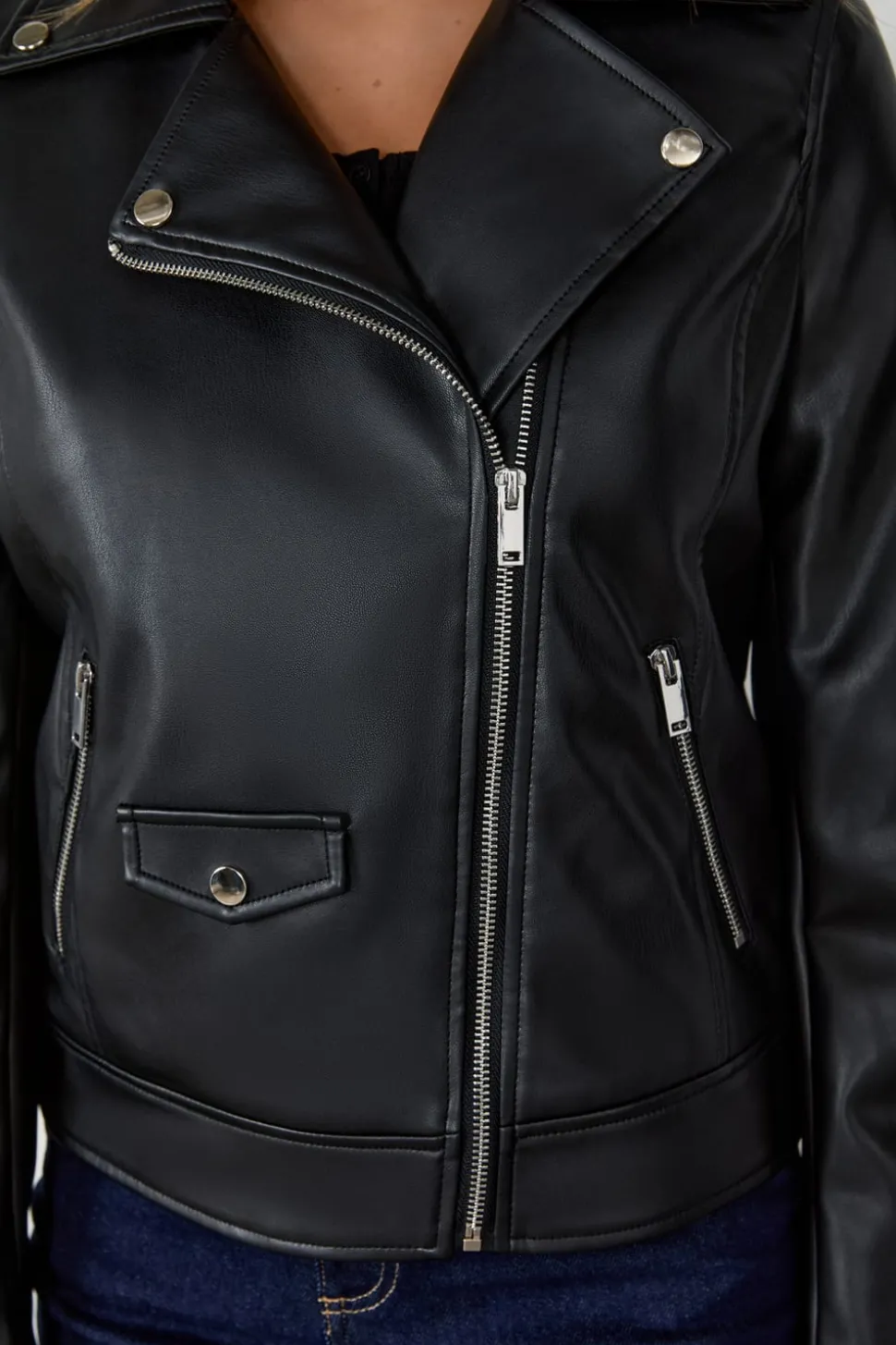 Chaqueta efecto cuero