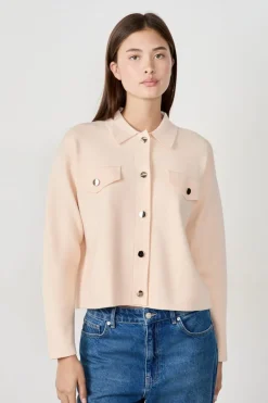 Cárdigan con botones dorados