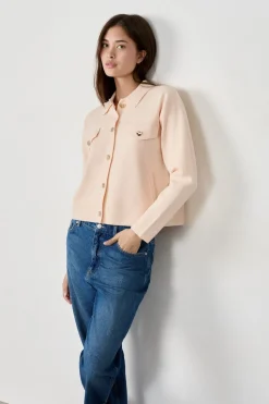 Cárdigan con botones dorados