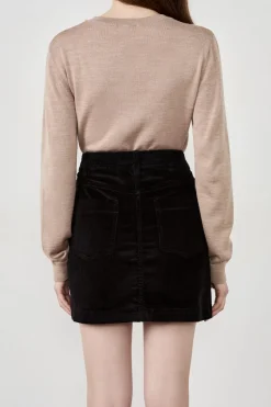 Falda corta de terciopelo