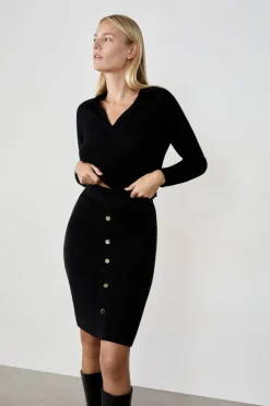 Falda larga abotonada