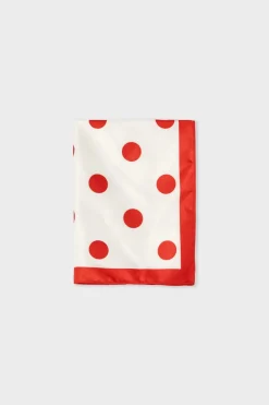 Foulard en soie à motifs coeurs