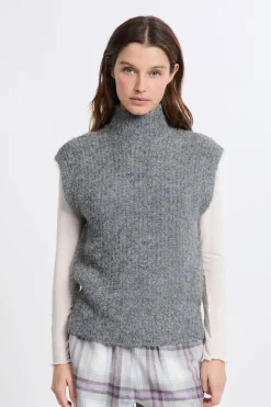 Jersey sin mangas con cuello alto