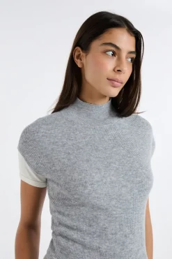 Jersey sin mangas con cuello alto