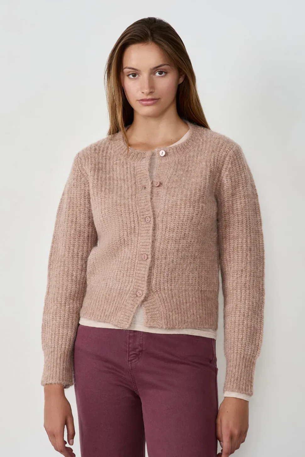 Jersey tipo cárdigan con botones y mangas largas