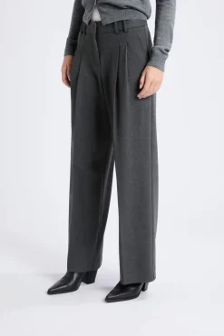 Pantalón ancho de sarga