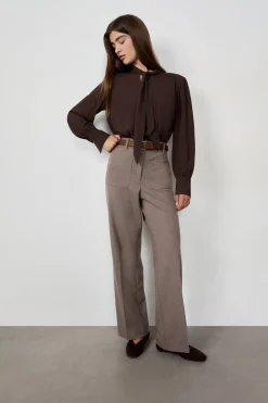 Pantalón corte ancho