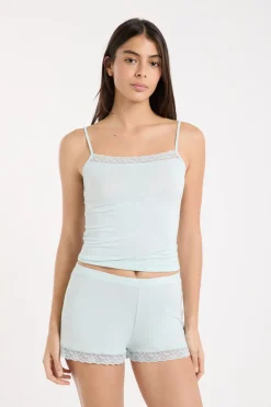 Pantalón corto de pijama con detalles de encaje