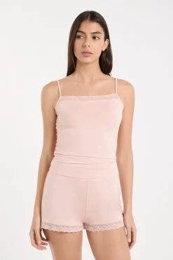 Pantalón corto de pijama con detalles de encaje